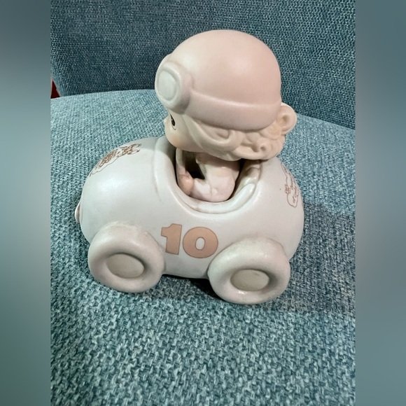 Special edition 
TEN YEARS AND STILL GOING STRONG - Picture 3 of 6